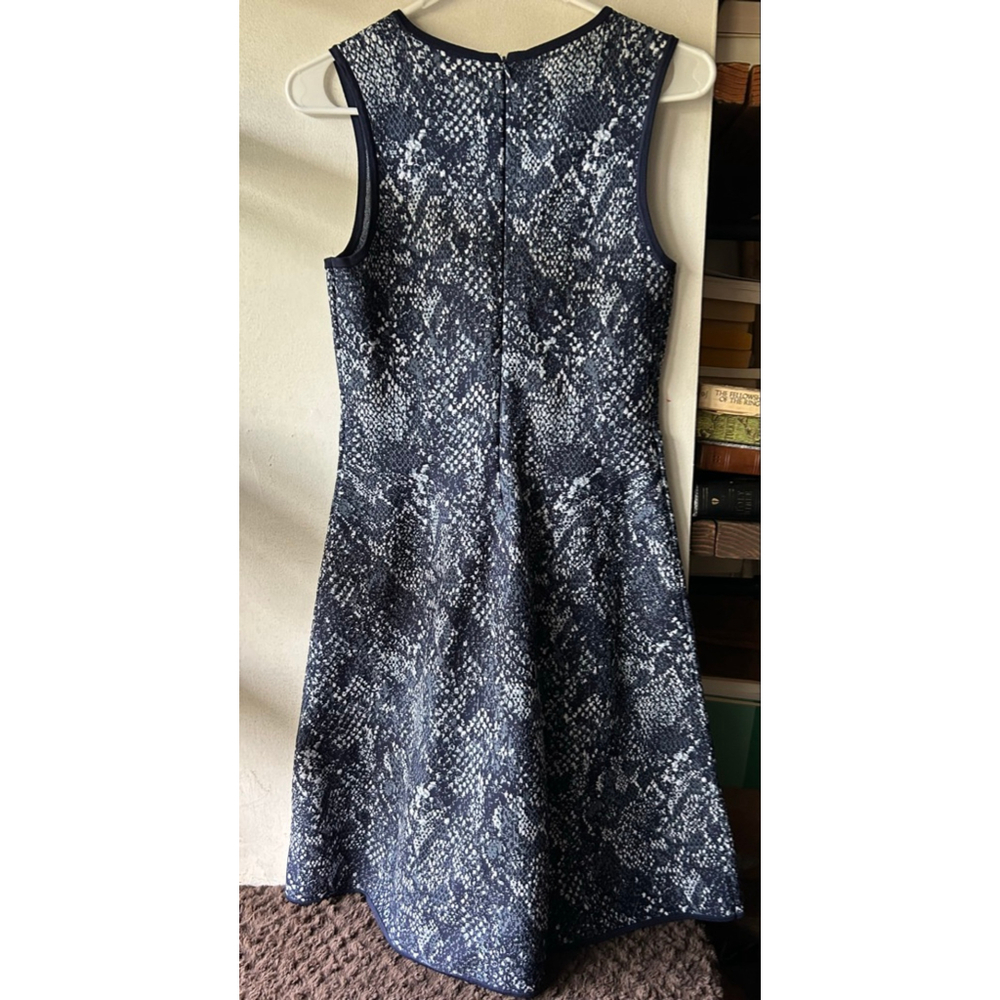 Women's Michael Kors Dress Size S Blue Snake Print Sleeveless - Picture 4 of 6